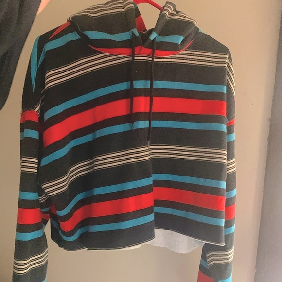 🆕Size L Urban Outfitters Blue/Red Stripe Cropped Hoodie